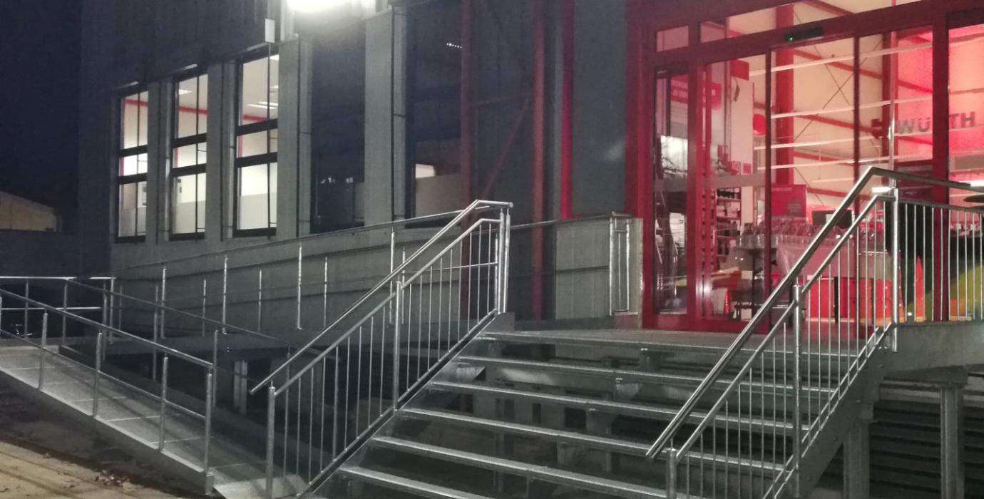 CSSW GmbH Eingangstreppe mit Rampe - Würth Konstanz